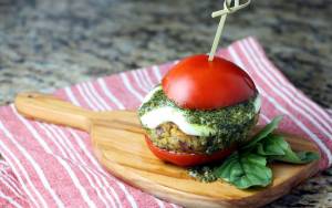 Caprese Chickpea Burgers
Lighten up your summer eating with this chickpea based vegetarian burger.
